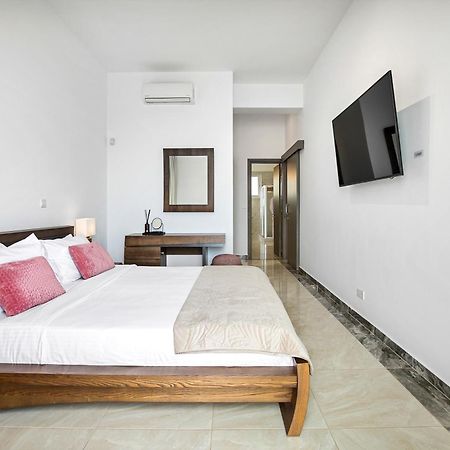 Olymp Luxury Villa D - Luxury Escape With Direct Beach Access And Unique Sunsets Pafos Dış mekan fotoğraf