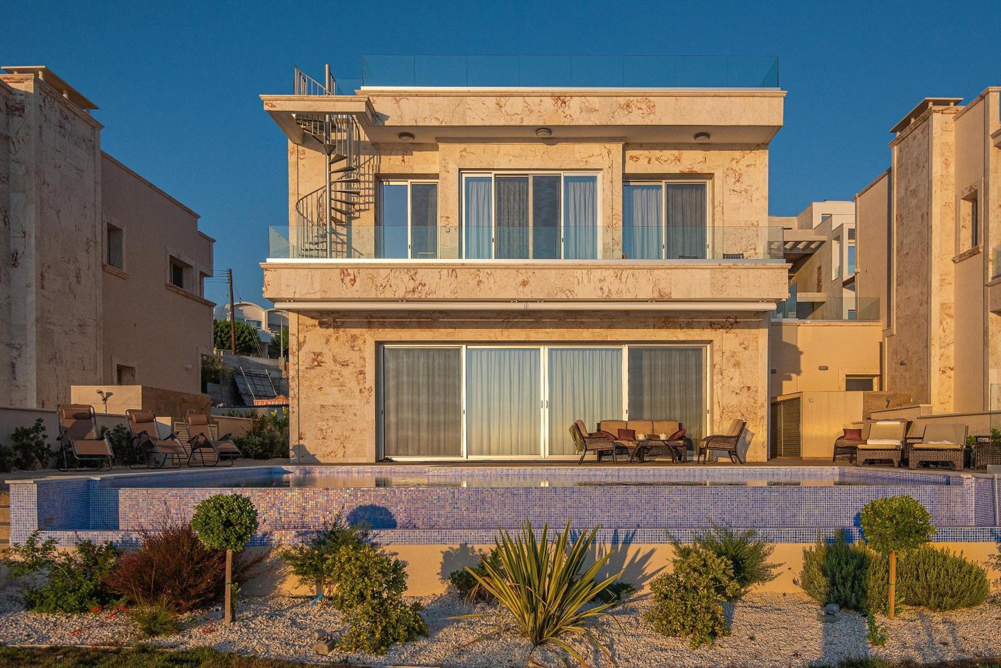 Olymp Luxury Villa D - Luxury Escape With Direct Beach Access And Unique Sunsets Pafos Dış mekan fotoğraf