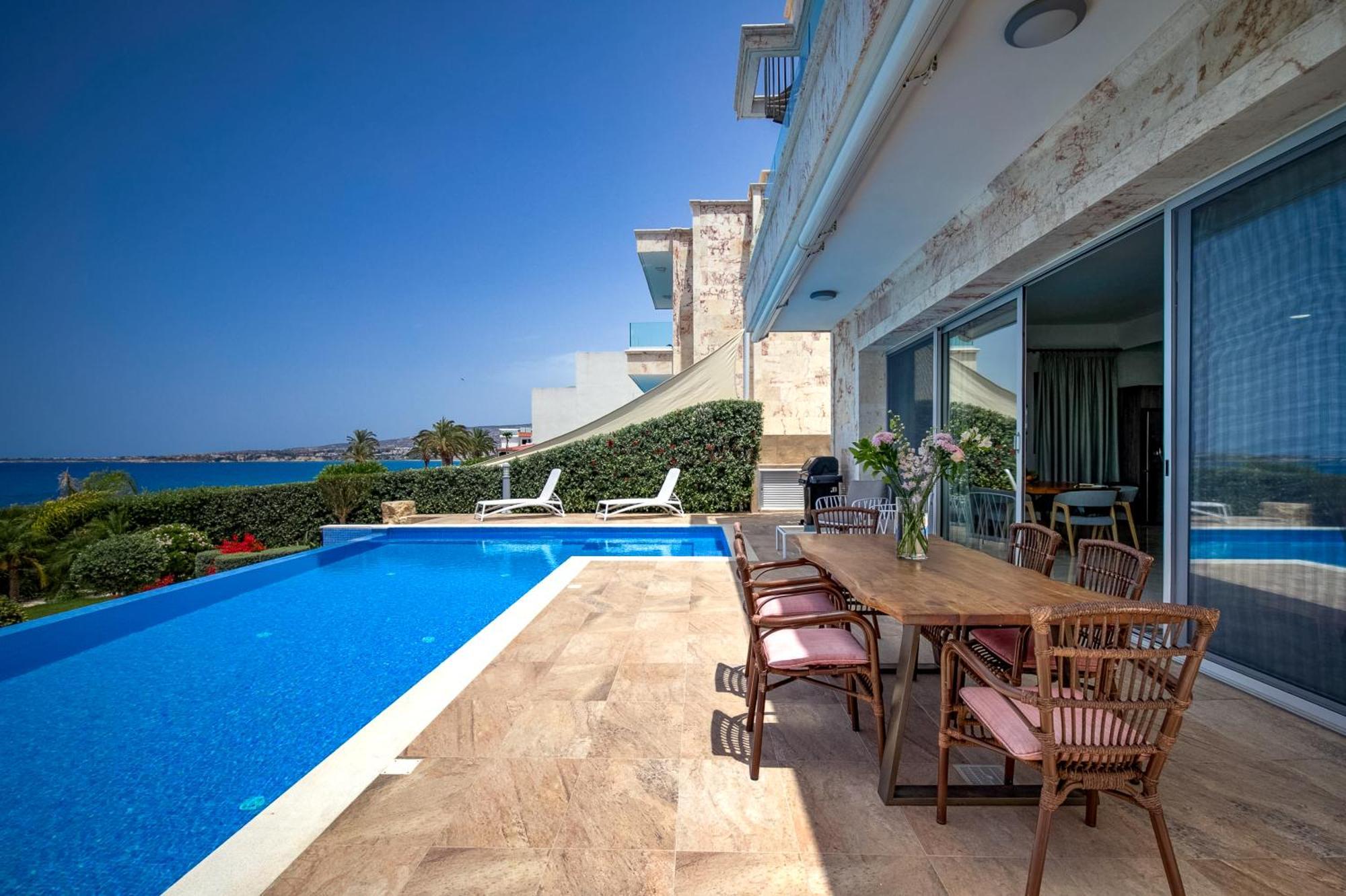 Olymp Luxury Villa D - Luxury Escape With Direct Beach Access And Unique Sunsets Pafos Dış mekan fotoğraf